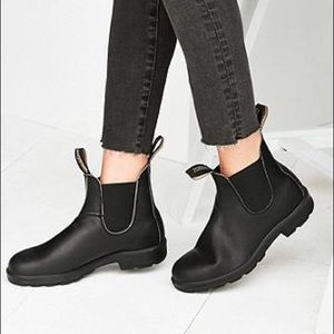 Black Blundstone Boots